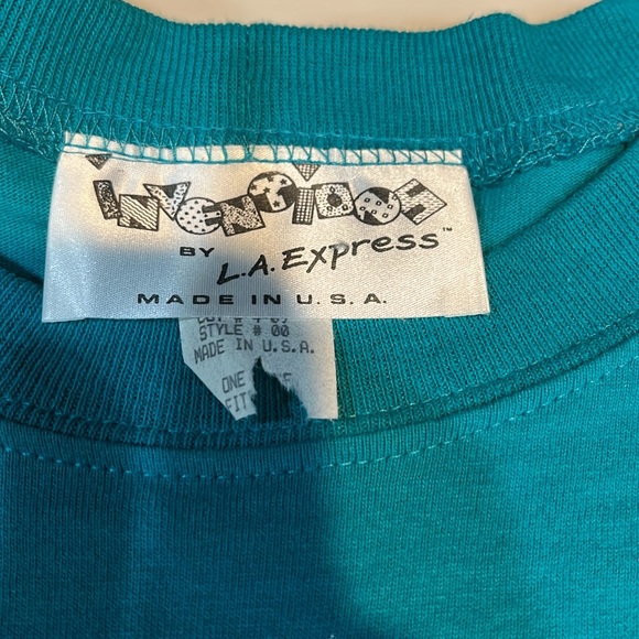 LA Express fish decor T-shirt - Picture 4 of 5